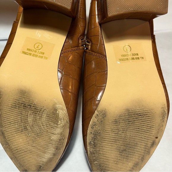 J. Adam’s Elegant Brown Crocodile Pattern Ankle Boots - Picture 5 of 5